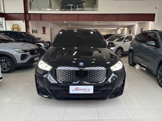 BMW iX1 ELÉTRICO XDRIVE30 M SPORT BMW iX1 ELÉTRICO XDRIVE30 M SPORT